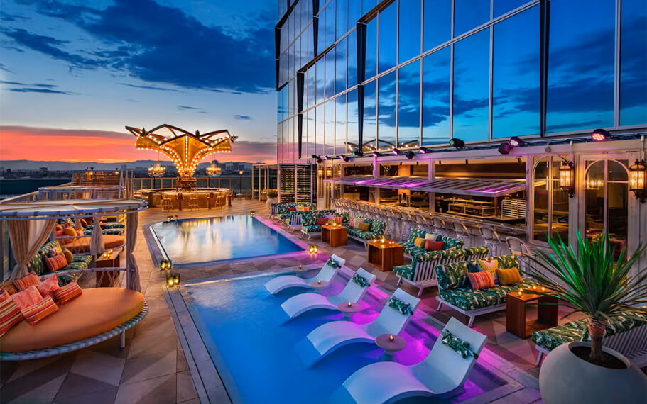 Golden Hour atop the Moxy Hotel DTLA