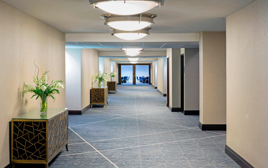 Sheraton Norfolk Waterside Hotel