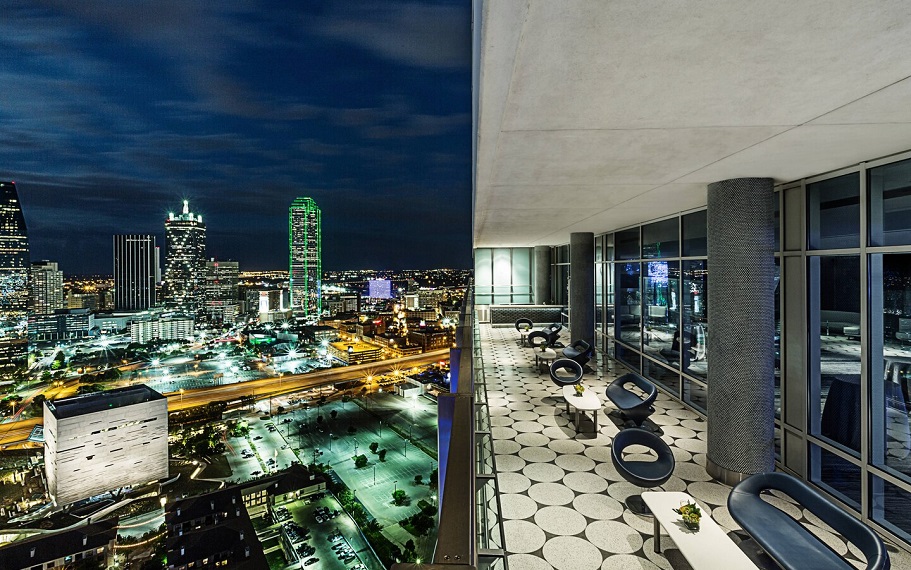W Dallas Rooftop – Altitude