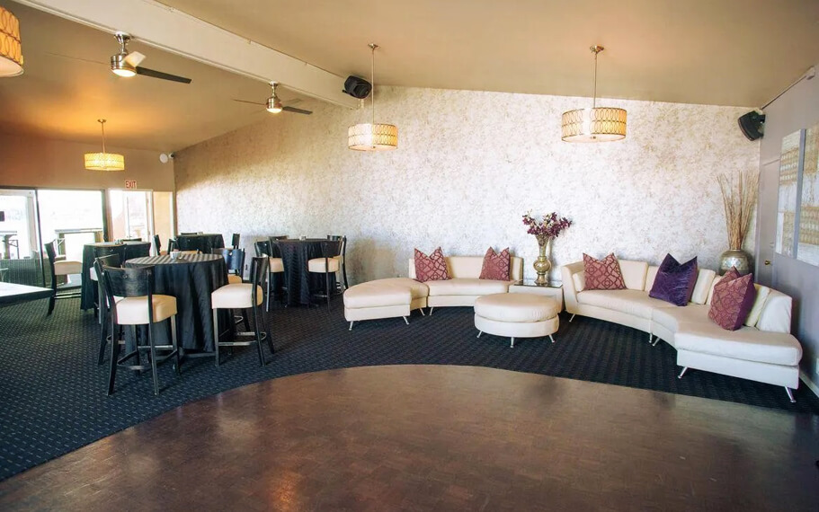 Waterfront Lounge & Garden Newport Beach